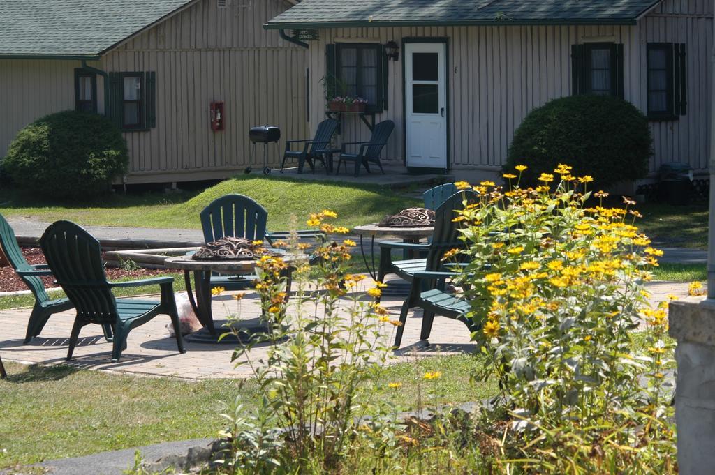 Lincoln Log Colony Resort