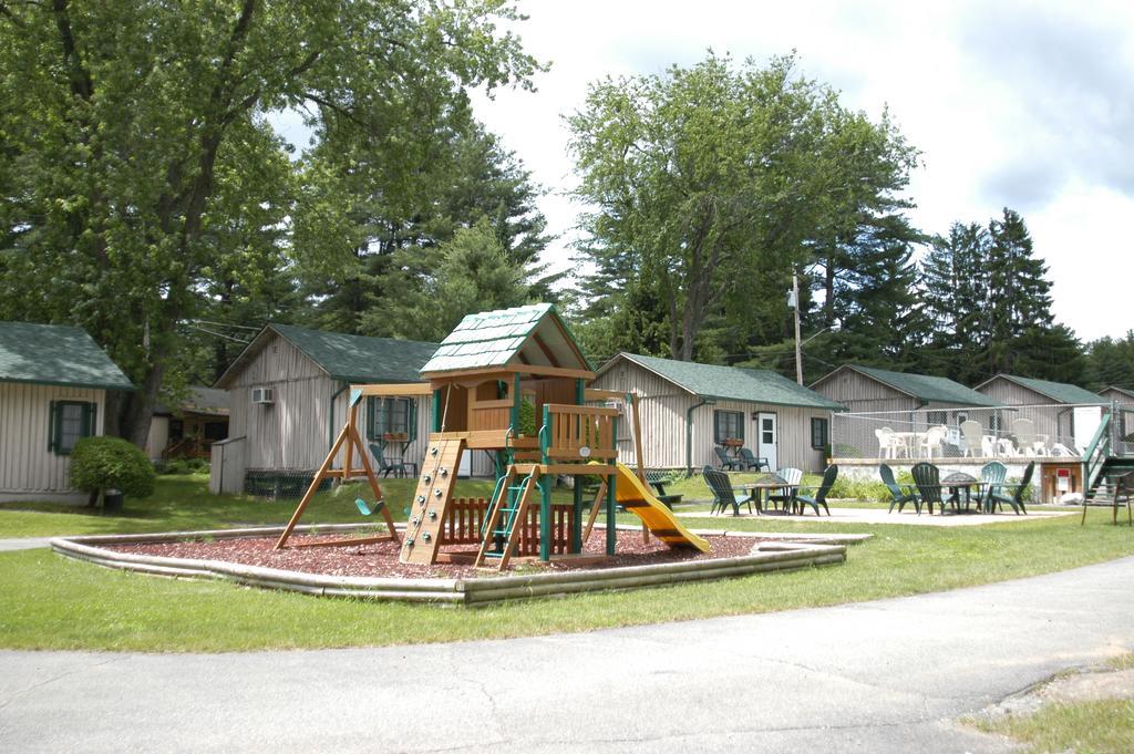 Lincoln Log Colony Resort 2*